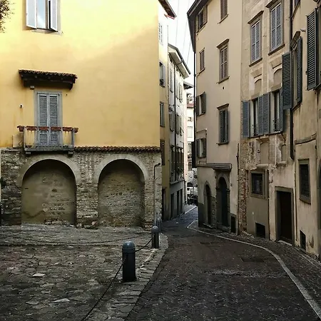 Lägenhet Greatescapes Citta Alta Bergamo